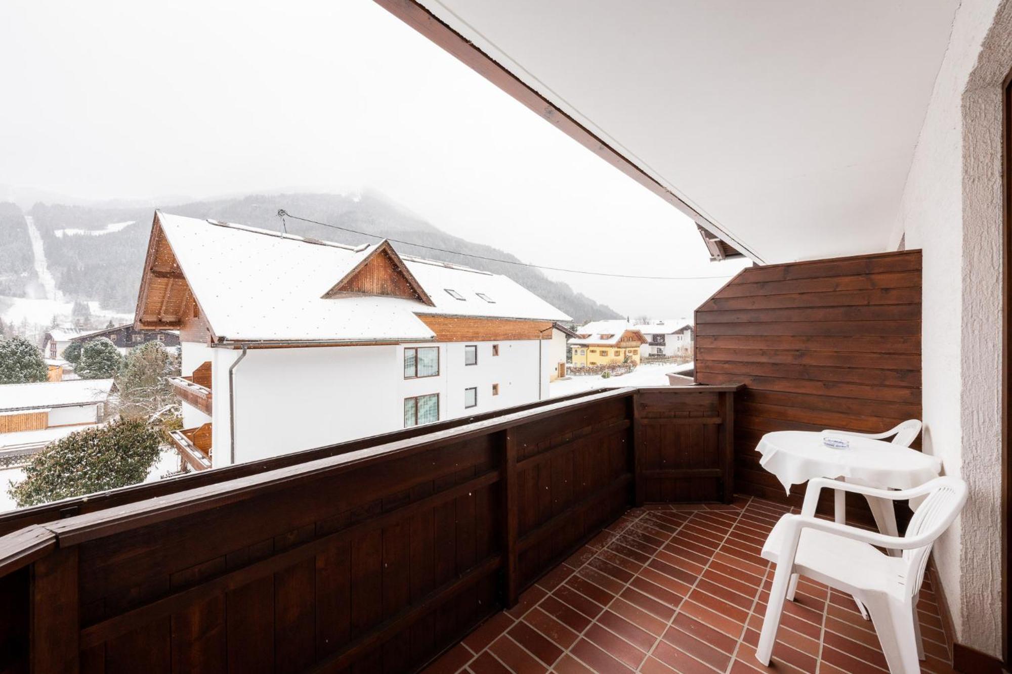 Fruehstueckspension-Appartementhaus Wasserer Bad Kleinkirchheim Εξωτερικό φωτογραφία