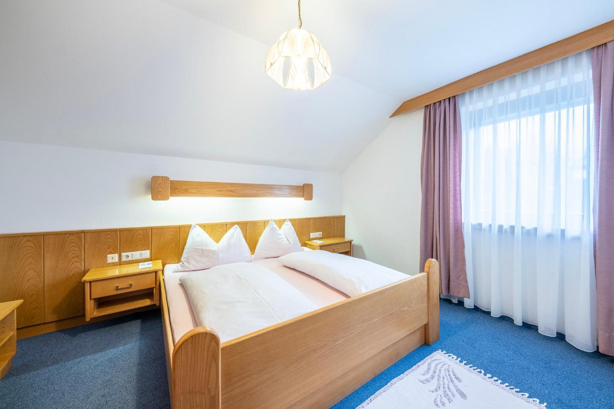 Fruehstueckspension-Appartementhaus Wasserer Bad Kleinkirchheim Εξωτερικό φωτογραφία